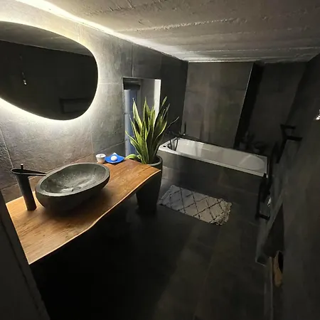 110m2 Quartier Medieval 아파트